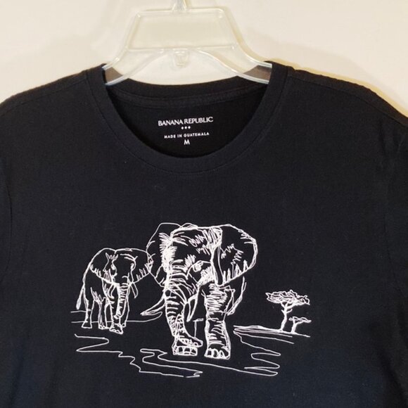 Banana Republic Factory Graphic Tee-Shirt Black Elephant Design NWOT SZ M - Picture 3 of 9